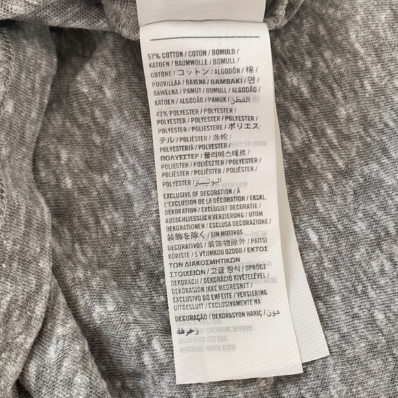 ❤️ Gilly Hicks heather gray button down soft tee Medium - Picture 6 of 7